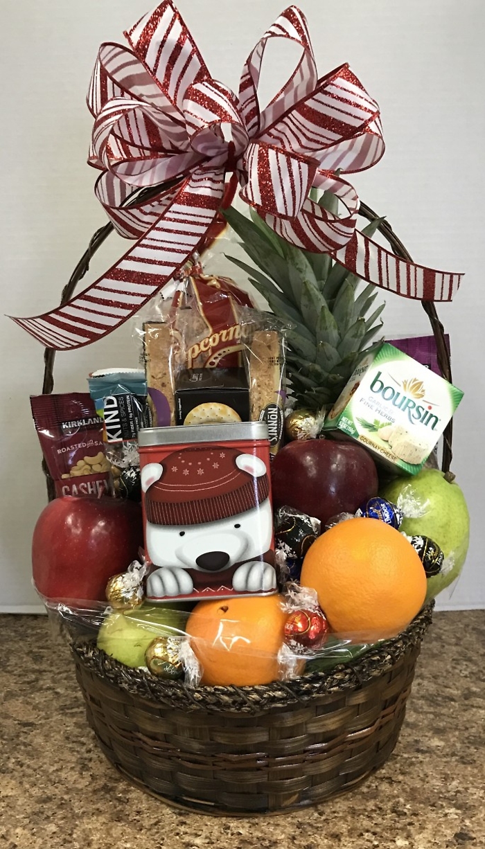Deluxe fruit and gourmet Basket