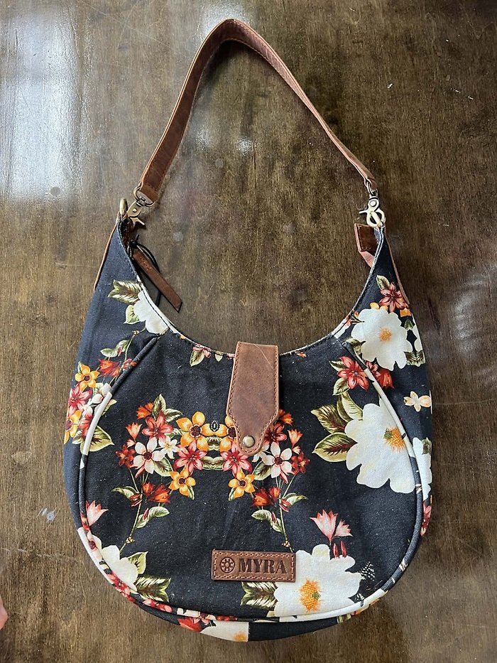 Whispering Fields Shoulder Bag in Blush Blossom