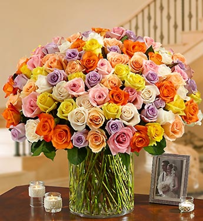 100 Premium Long Stem Multicolored Roses in a Vase